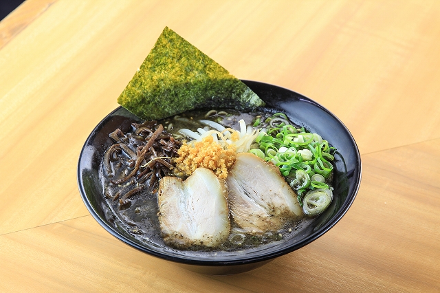 黒ラーメン