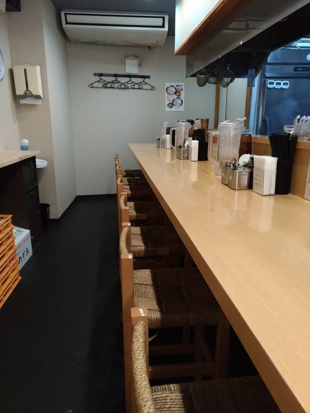 龍の神 店内